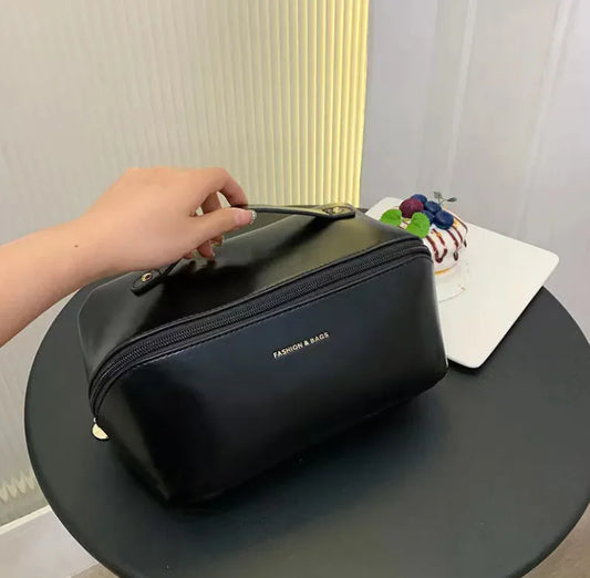 Portable Wash Bag